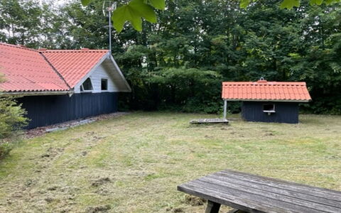 Carlotta - 12Km from the Sea: Apartment, Shade, Balcony, Chair, Fence, Outdoor Furniture, Aluminium, Artificial Turf