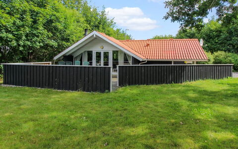 Carlotta - 12Km from the Sea: Roof, House, Land Lot, Home, Cottage, Estate, Garden Buildings, Shade, Log Cabin, Landscaping