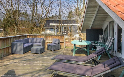Carlotta - 12Km from the Sea: Roof, House, Land Lot, Home, Cottage, Estate, Garden Buildings, Shade, Log Cabin, Landscaping