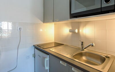 Accommodation:&nbsp;Saint James 200.13