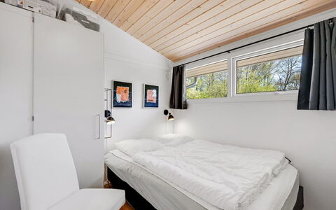 Emmanuela - 700M to the Fjord: Interior Design, Bed, Bedroom, Ceiling, Room, Bed Sheet, Bedding, Bed Frame, Pillow, Throw Pillow