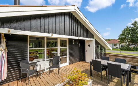 Fritzie - 600M to the Fjord: House, Roof, Home, Cottage, Shrub, Groundcover, Estate, Farmhouse, Siding, Garden Buildings