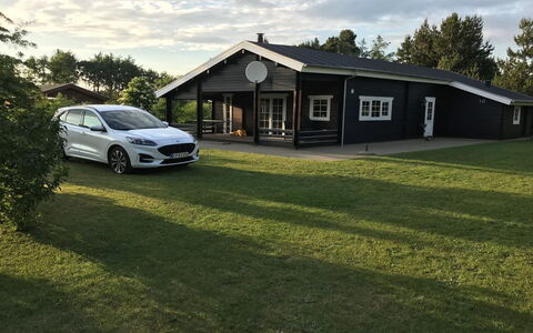 Ulvi - 300M to the Fjord: Wood, Roof, Architecture, Home, House, Cottage, Siding, Hardwood, Slope, Estate