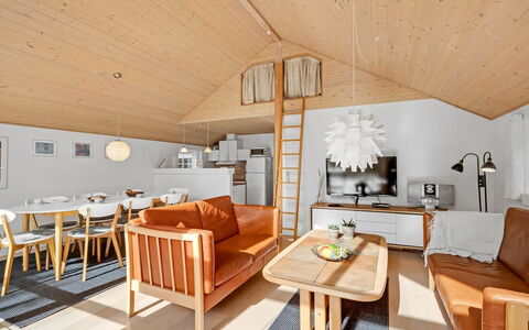 Herminia - 350M to the Fjord: Interior Design, Furniture, Wood, Ceiling, Flooring, Room, Floor, Couch, Living Room, Light Fixture