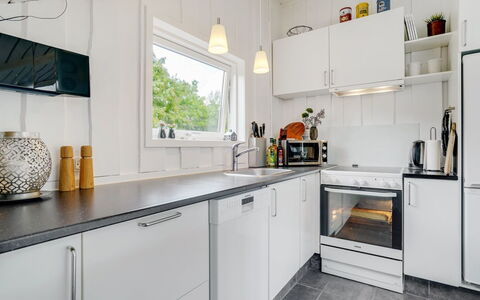 Matthis - 500M to the Fjord: Kitchen, Kitchen Appliance, Countertop, Major Appliance, Interior Design, Flooring, Home Appliance, Cabinetry, Kitchen Sink, Floor