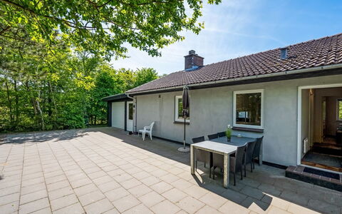 Aarni - 250M to the Fjord: Home, Roof, Land Lot, Cottage, Estate, Shade, Garden, Yard, Landscaping, Backyard