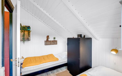 Raita - 350M to the Fjord: Wall, Flooring, Wood, Floor, Bedroom, Interior Design, Ceiling, Bed, Bed Sheet, Room