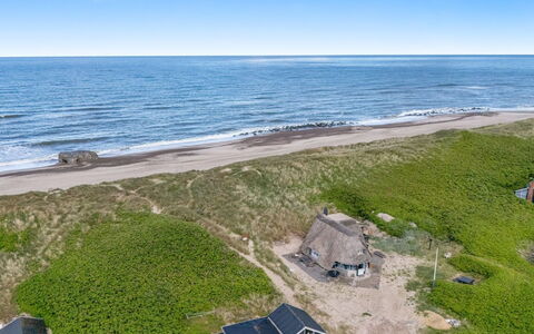 Analia - from the Sea: Coast, Coastal And Oceanic Landforms, Ecoregion, Sea, Shore, Land Lot, Ocean, Cottage, Beach, Sand