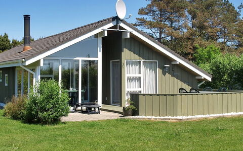 Kody - 350M to the Fjord: Cottage, Shed, Hut, Farmhouse, Prairie, Shack, Barn, Log Cabin, Garden Buildings
