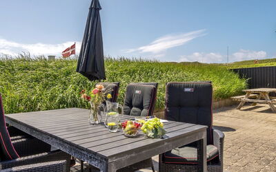 Ludwik - 150M from the Sea