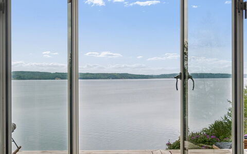 Fifi - 10M to the Fjord: Sea, Glass, Ocean, Coast, Hardwood, Home Door, Sound