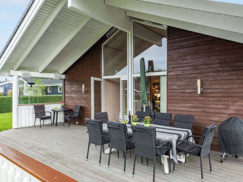 fyn - 700m From The Sea