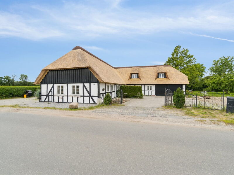 Thessa - 900M from the Sea