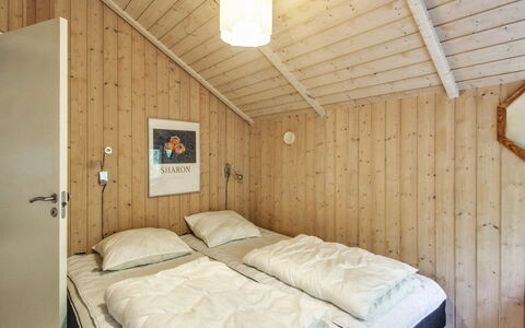 Ellica - 50Km from the Sea: Bedroom, Wall, Wood, Bed, Interior Design, Ceiling, Floor, Flooring, Bed Sheet, Bedding