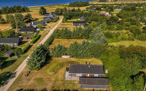 Engeline - 300M to the Fjord: Landscape, Residential Area, Roof, Land Lot, Home, Plain, Bird'S-Eye View, Rural Area, Human Settlement, Aerial Photography