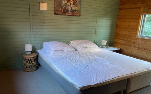 Alpi - 250M to the Fjord: Wood, Bedroom, Furniture, Bed, Floor, Flooring, Bed Sheet, Interior Design, Linens, Bedding