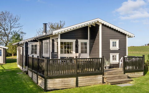 Lenita - 30M to the Fjord: Blue, Shrub, Cottage, Groundcover, Garden, Estate, Shade, Landscaping, Farmhouse, Eco Hotel