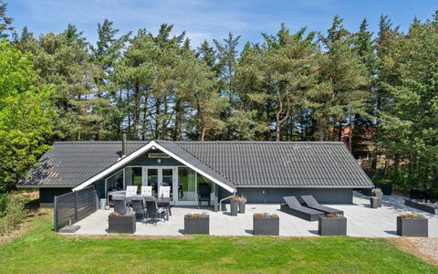 Hjalmara - 900M from the Sea: Plant Community, Sunlight, Herbaceous Plant, Garden, Plantation, Agriculture, Farm