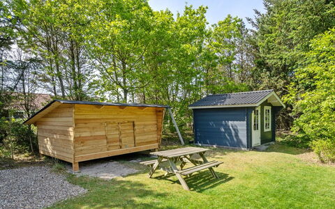 Hjalmara - 900M from the Sea: Plant Community, Sunlight, Herbaceous Plant, Garden, Plantation, Agriculture, Farm