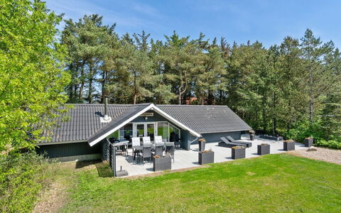 Hjalmara - 900M from the Sea: Plant Community, Sunlight, Herbaceous Plant, Garden, Plantation, Agriculture, Farm