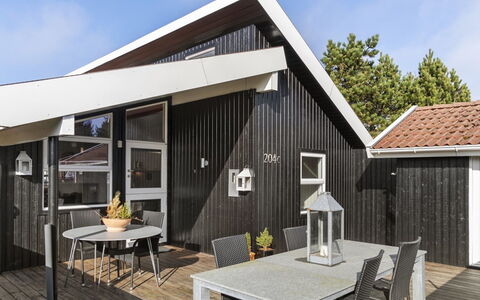 Mettemarie - 800M from the Sea: Cottage, Shed, Hut, Farmhouse, Prairie, Shack, Barn, Log Cabin, Garden Buildings