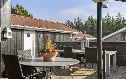 Mettemarie - 800M from the Sea: Cottage, Shed, Hut, Farmhouse, Prairie, Shack, Barn, Log Cabin, Garden Buildings