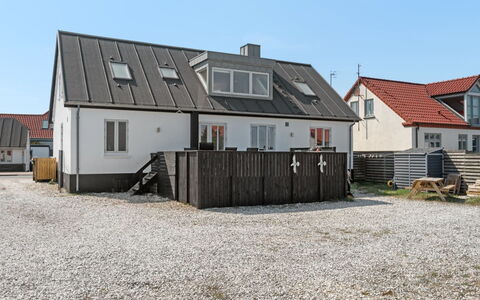 Thilla - 100M from the Sea: Building, Window, Roof, House, Home, Residential Area, Architecture, Facade, Cottage, Composite Material