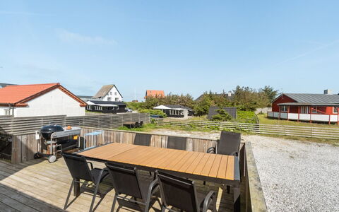 Thilla - 100M from the Sea: Sky, Wood, Roof, Home, Plank, Deck, Shade, Hardwood, Handrail, Boardwalk
