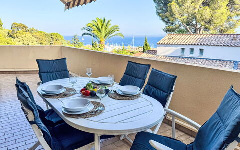 Cadet Rousse: Furniture, Outdoor Furniture, Chair, Table, Outdoor Table, Shade, Kitchen & Dining Room Table, Balcony, Patio, Eco Hotel