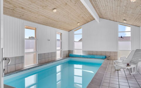 Sulevi - 200M to the Fjord: Cottage, Home, House, Roof, Porch, Estate, Siding, Garden Buildings, Farmhouse, Yard
