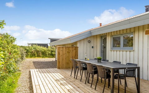 Sulevi - 200M to the Fjord: Cottage, Home, House, Roof, Porch, Estate, Siding, Garden Buildings, Farmhouse, Yard