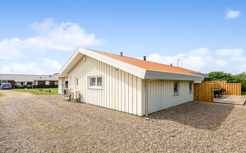 Sulevi - 200M to the Fjord: Cottage, Home, House, Roof, Porch, Estate, Siding, Garden Buildings, Farmhouse, Yard