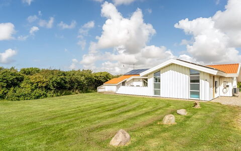 Sulevi - 200M to the Fjord: Cottage, Home, House, Roof, Porch, Estate, Siding, Garden Buildings, Farmhouse, Yard