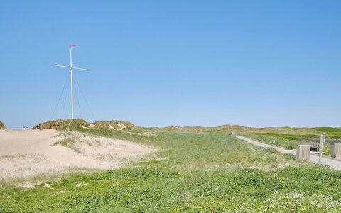 Eleen - 100M to the Fjord: Roof, House, Land Lot, Home, Cottage, Estate, Garden Buildings, Shade, Log Cabin, Landscaping