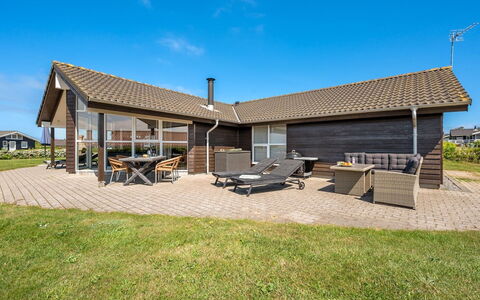 Guthmar - 350M to the Fjord: House, Roof, Home, Cottage, Shed, Garden Buildings, Siding, Yard, Log Cabin, Hut