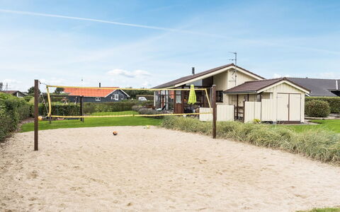 Mervi - 300M to the Fjord: Grass, House, Roof, Home, Cottage, Shrub, Land Lot, Rural Area, Farmhouse, Groundcover