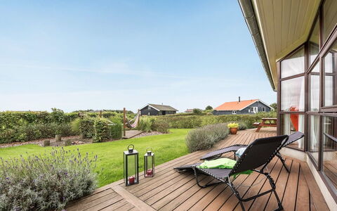 Mervi - 300M to the Fjord: Grass, House, Roof, Home, Cottage, Shrub, Land Lot, Rural Area, Farmhouse, Groundcover