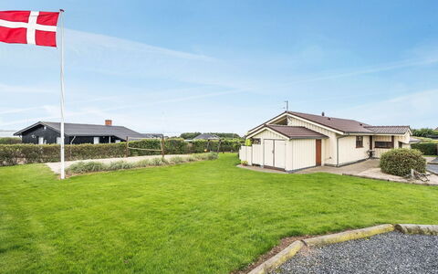 Mervi - 300M to the Fjord: Grass, House, Roof, Home, Cottage, Shrub, Land Lot, Rural Area, Farmhouse, Groundcover