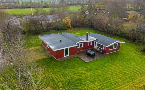 Scarlet - 400M to the Fjord: Grass, Grassland, Landscape, Ecoregion, Plain, Plant Community, Land Lot, Outdoor Furniture, Prairie, Shrubland