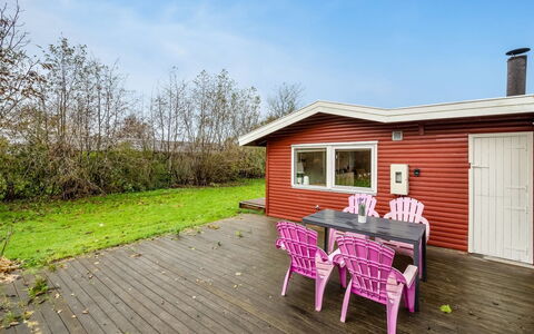Scarlet - 400M to the Fjord: Grass, Grassland, Landscape, Ecoregion, Plain, Plant Community, Land Lot, Outdoor Furniture, Prairie, Shrubland