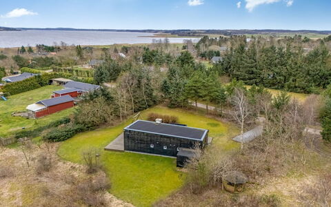 Tenna - 250M to the Fjord: Blue, Shrub, Cottage, Groundcover, Garden, Estate, Shade, Landscaping, Farmhouse, Eco Hotel