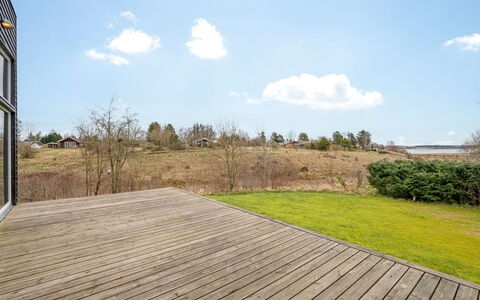 Tenna - 250M to the Fjord: Blue, Shrub, Cottage, Groundcover, Garden, Estate, Shade, Landscaping, Farmhouse, Eco Hotel
