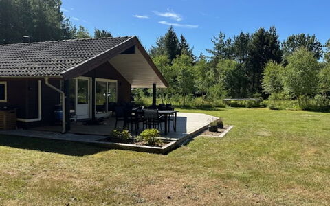 Aman - 700M to the Fjord: Wood, Garden, Backyard, Land Lot, Home, Roof, Shade, Deck, Hardwood, Yard