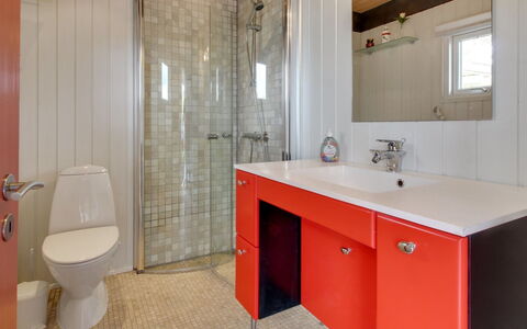 Ioar - 200M to the Fjord: Bathroom, Bathroom Sink, Plumbing Fixture, Sink, Wall, Flooring, Interior Design, Floor, Bathroom Cabinet, Mirror