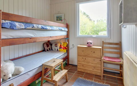 Ioar - 200M to the Fjord: Furniture, Bedroom, Flooring, Wood, Bed, Floor, Interior Design, Bunk Bed, Ceiling, Room