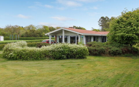 Ioar - 200M to the Fjord: House, Roof, Home, Cottage, Shed, Garden Buildings, Siding, Yard, Log Cabin, Hut