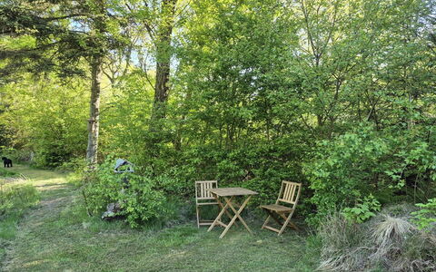 Aswarth - 50M to the Fjord: Blue, Shrub, Cottage, Groundcover, Garden, Estate, Shade, Landscaping, Farmhouse, Eco Hotel
