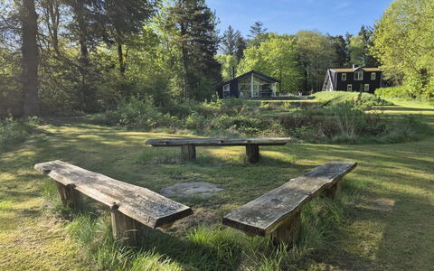 Aswarth - 50M to the Fjord: Blue, Shrub, Cottage, Groundcover, Garden, Estate, Shade, Landscaping, Farmhouse, Eco Hotel