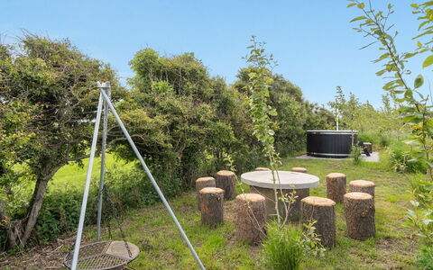 Imilie - 250M to the Fjord: Roof, House, Land Lot, Home, Cottage, Estate, Garden Buildings, Shade, Log Cabin, Landscaping