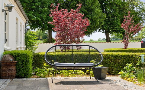 Malinda - 500M from the Sea: Apartment, Shade, Balcony, Chair, Fence, Outdoor Furniture, Aluminium, Artificial Turf